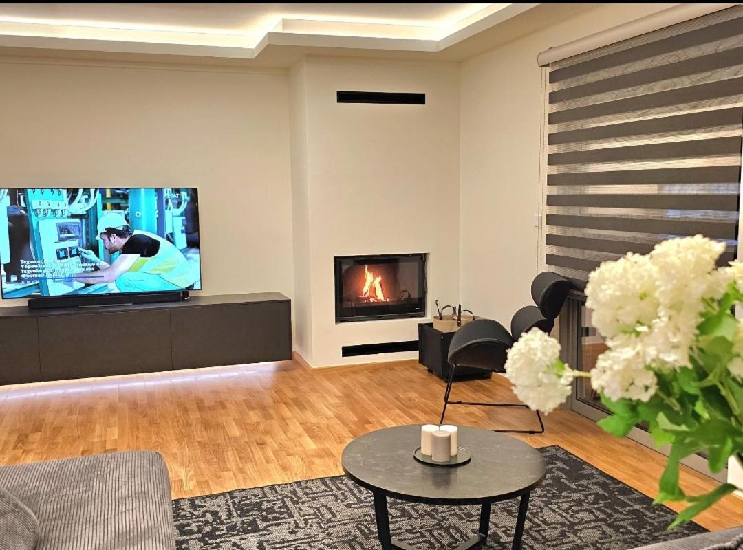 Filothei Luxury Apartment 110M2 Atina Dış mekan fotoğraf